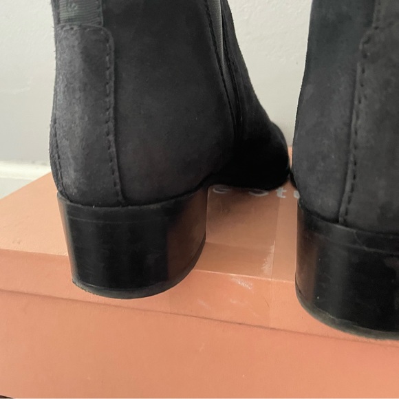 Black suede booties with pointed toe - Picture 3 of 8